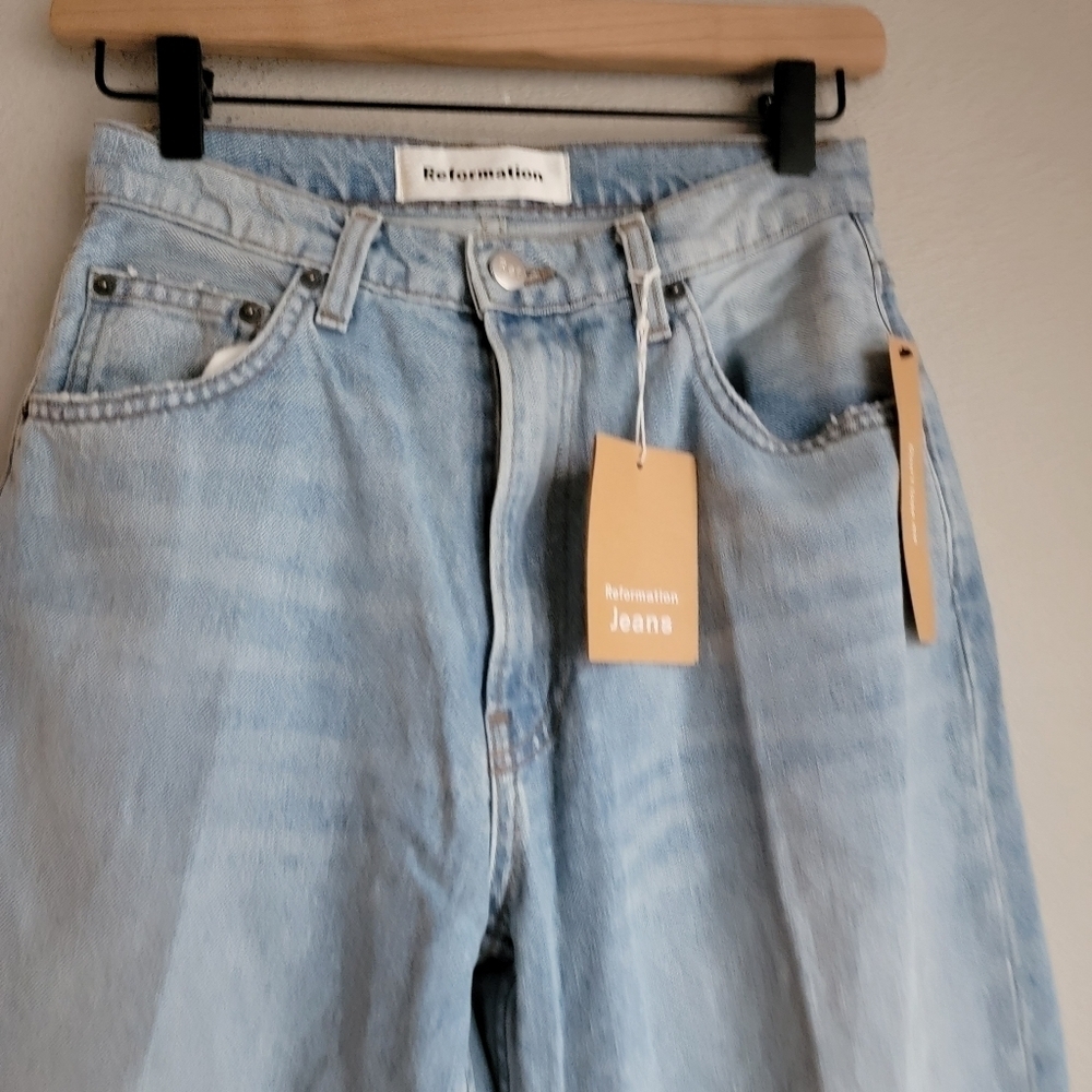 Reformation Dawson Relaxed Jean in Skye Destroyed size 25 NWT - Picture 6 of 10